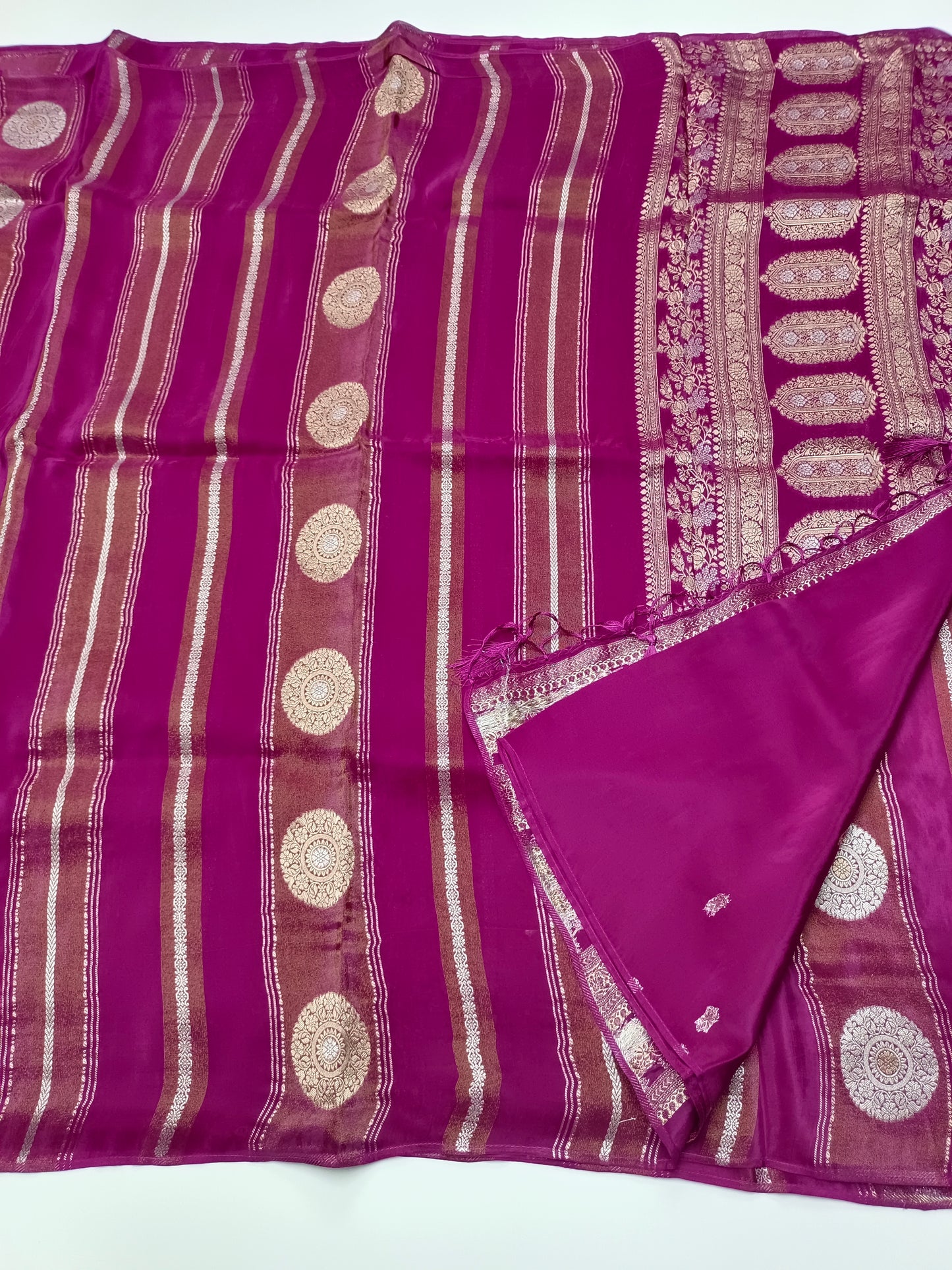 PARTYWEAR SEMI CREPE SILK SAREE