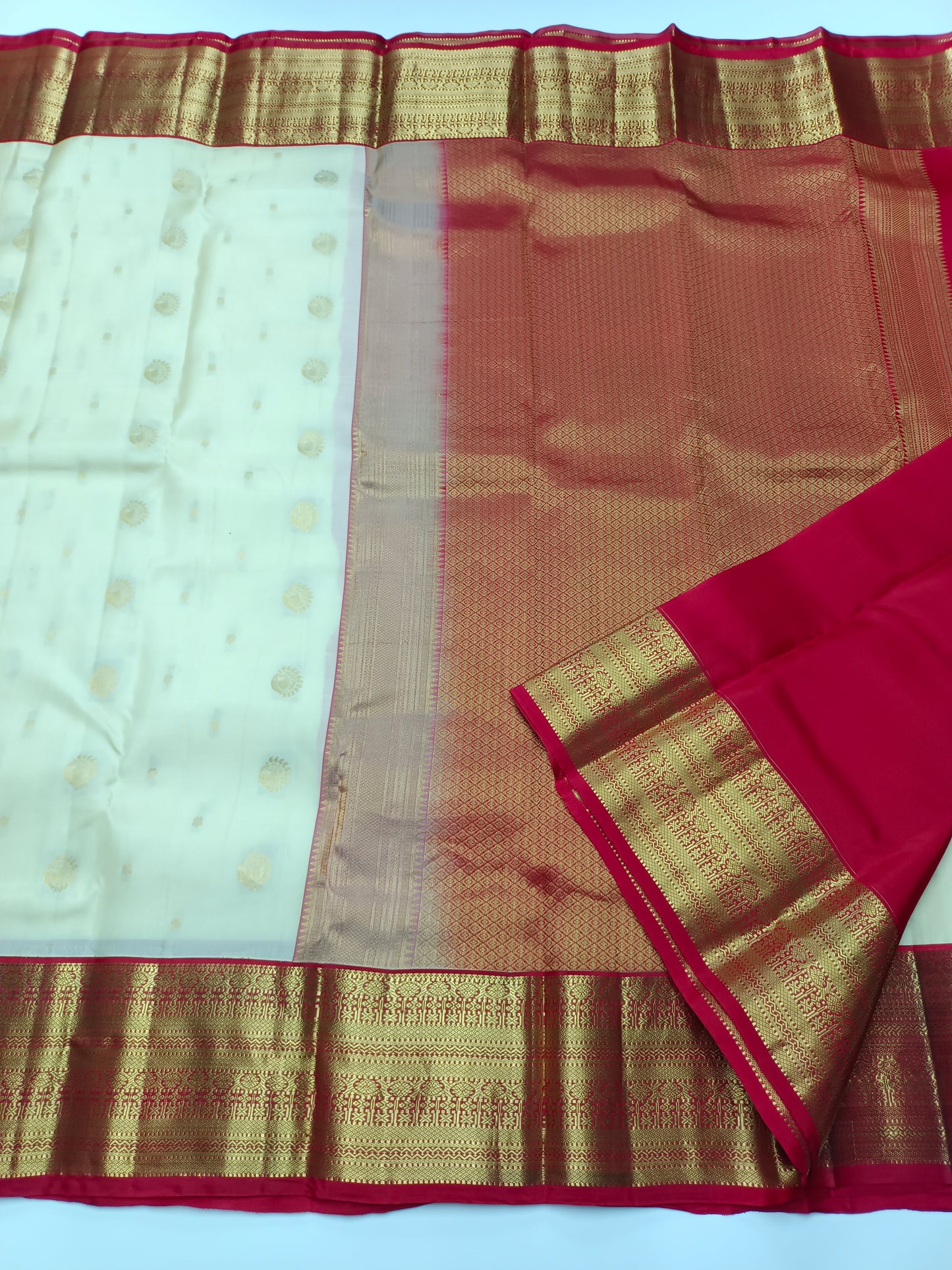 KANCHIPURAM SEMI SILK SAREE