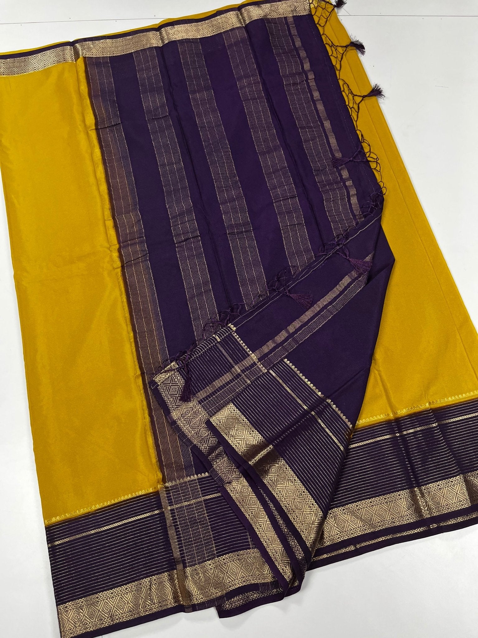 FANCY CREPE SAREE - B S CHANNABASAPPA & SONS