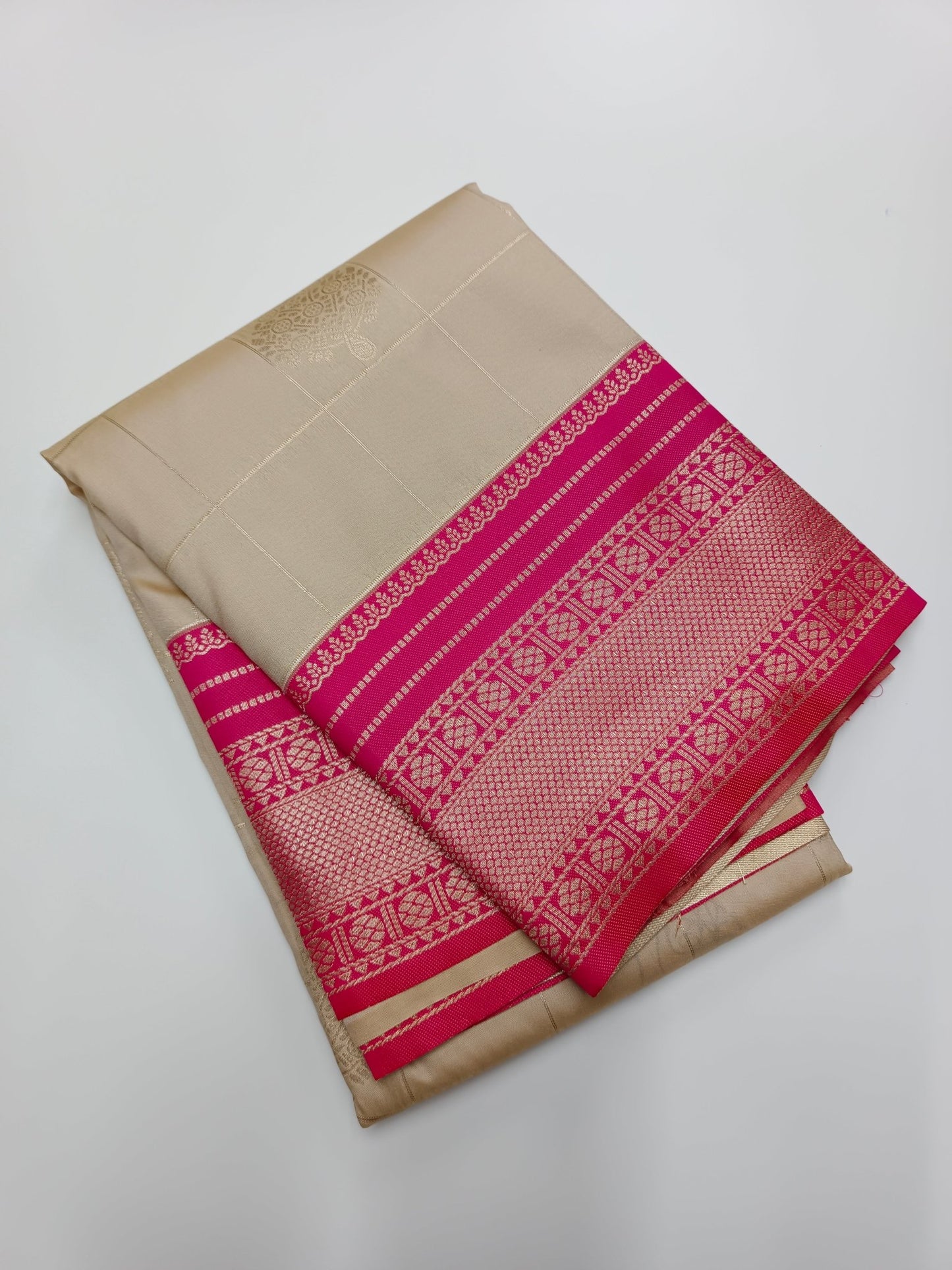 SEMI SOFT SILK SAREE - B S CHANNABASAPPA & SONS