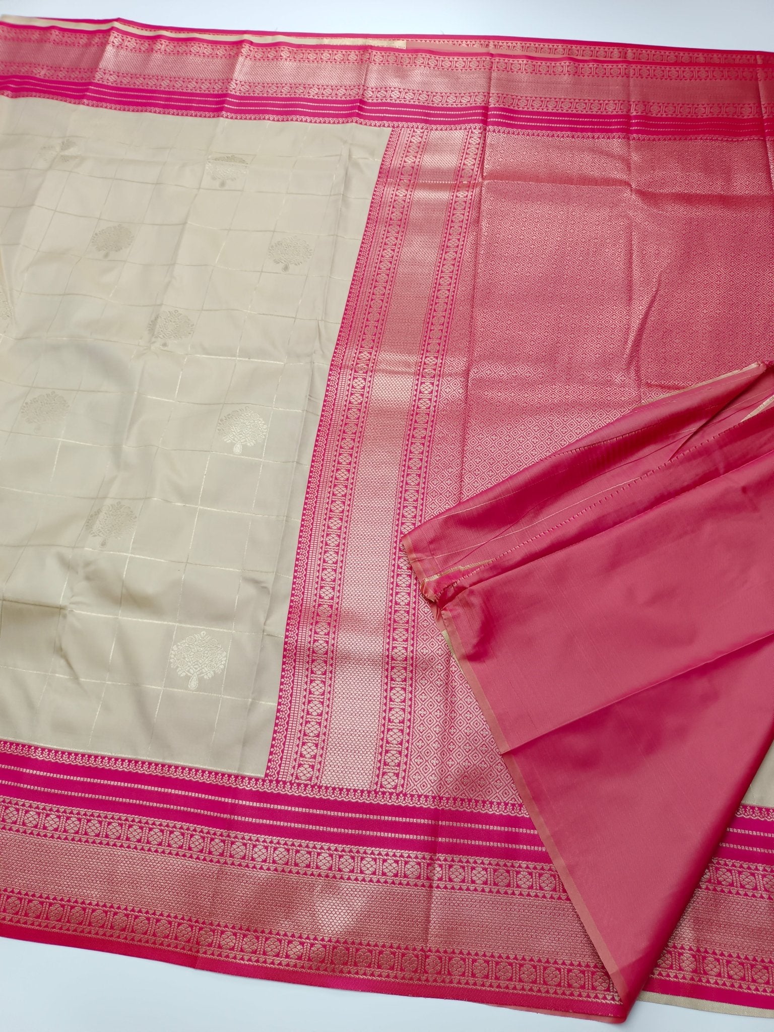 SEMI SOFT SILK SAREE - B S CHANNABASAPPA & SONS