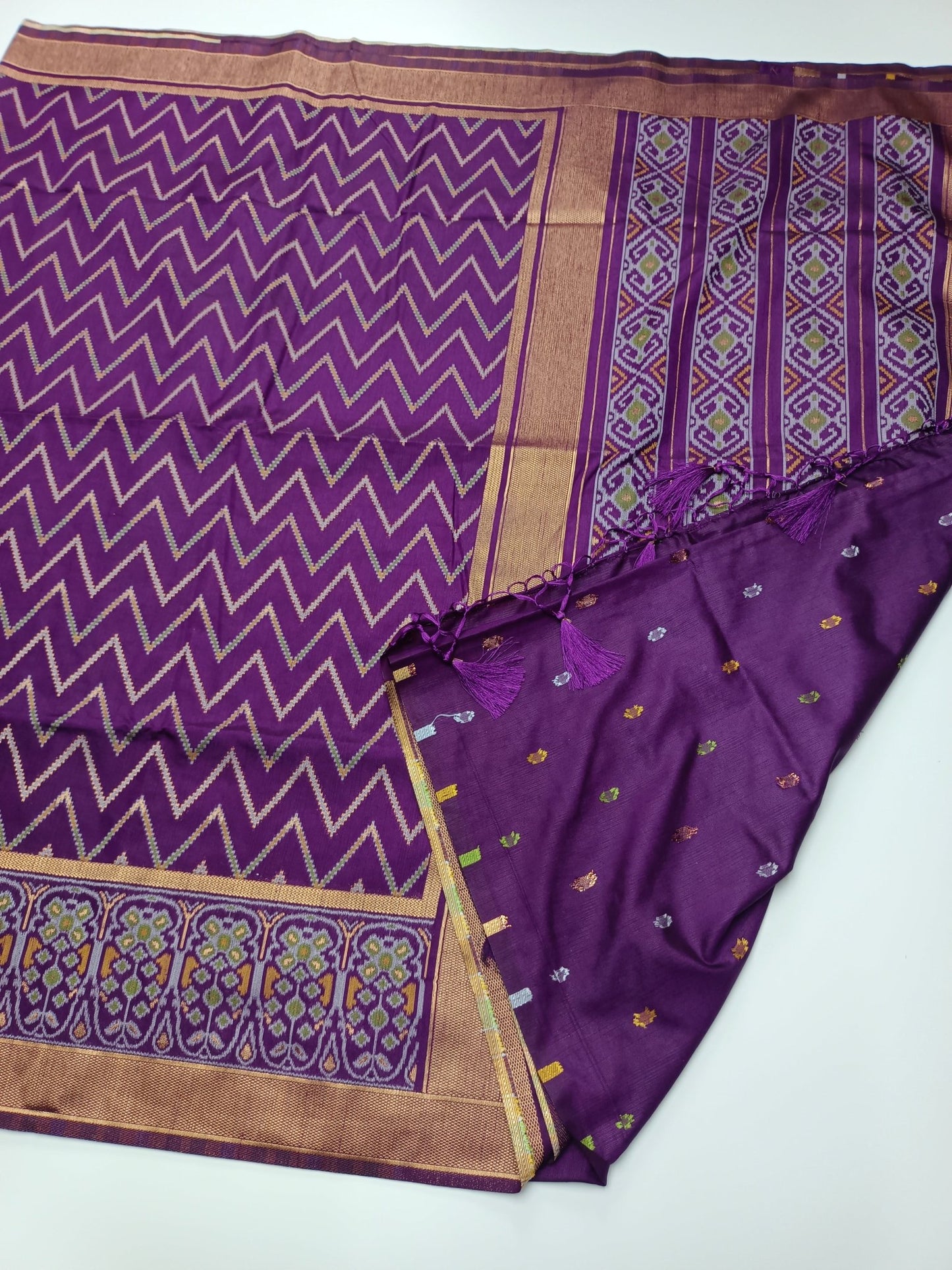 FANCY CHANDERI SILK SAREE - B S CHANNABASAPPA & SONS