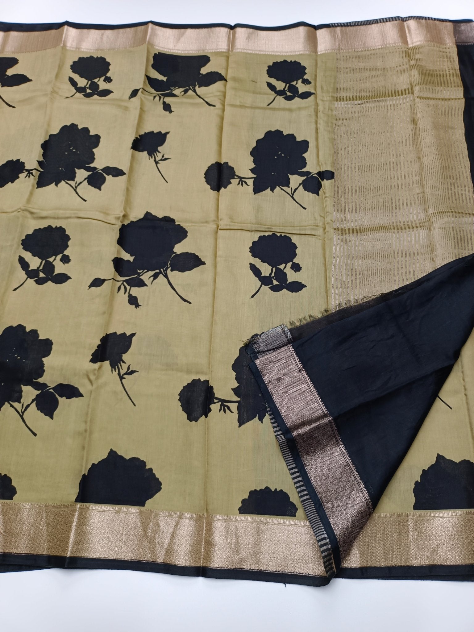 SOFTY DOLA SILK SAREE - B S CHANNABASAPPA & SONS