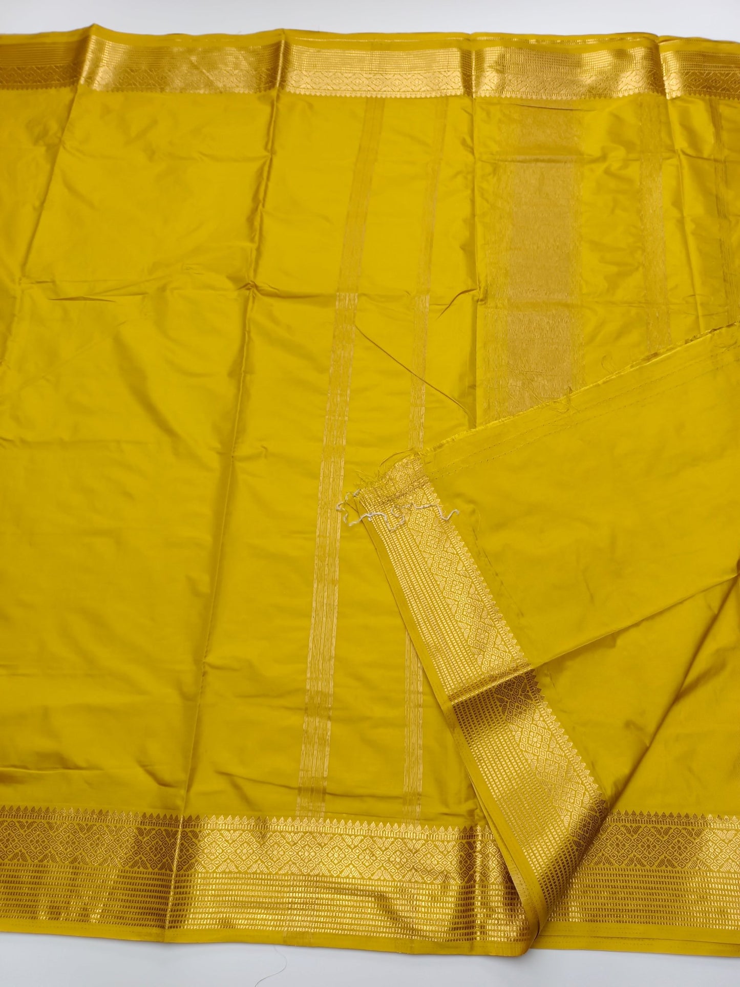 SEMI CREPE SILK SAREE - B S CHANNABASAPPA & SONS