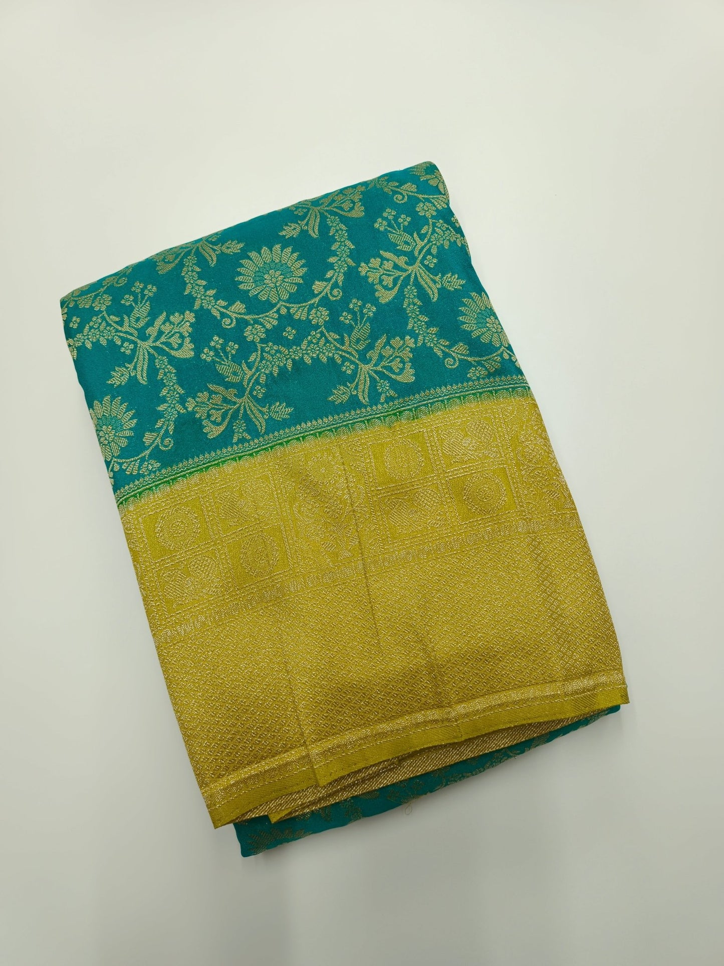 FANCY CHIFFON SAREE - B S CHANNABASAPPA & SONS