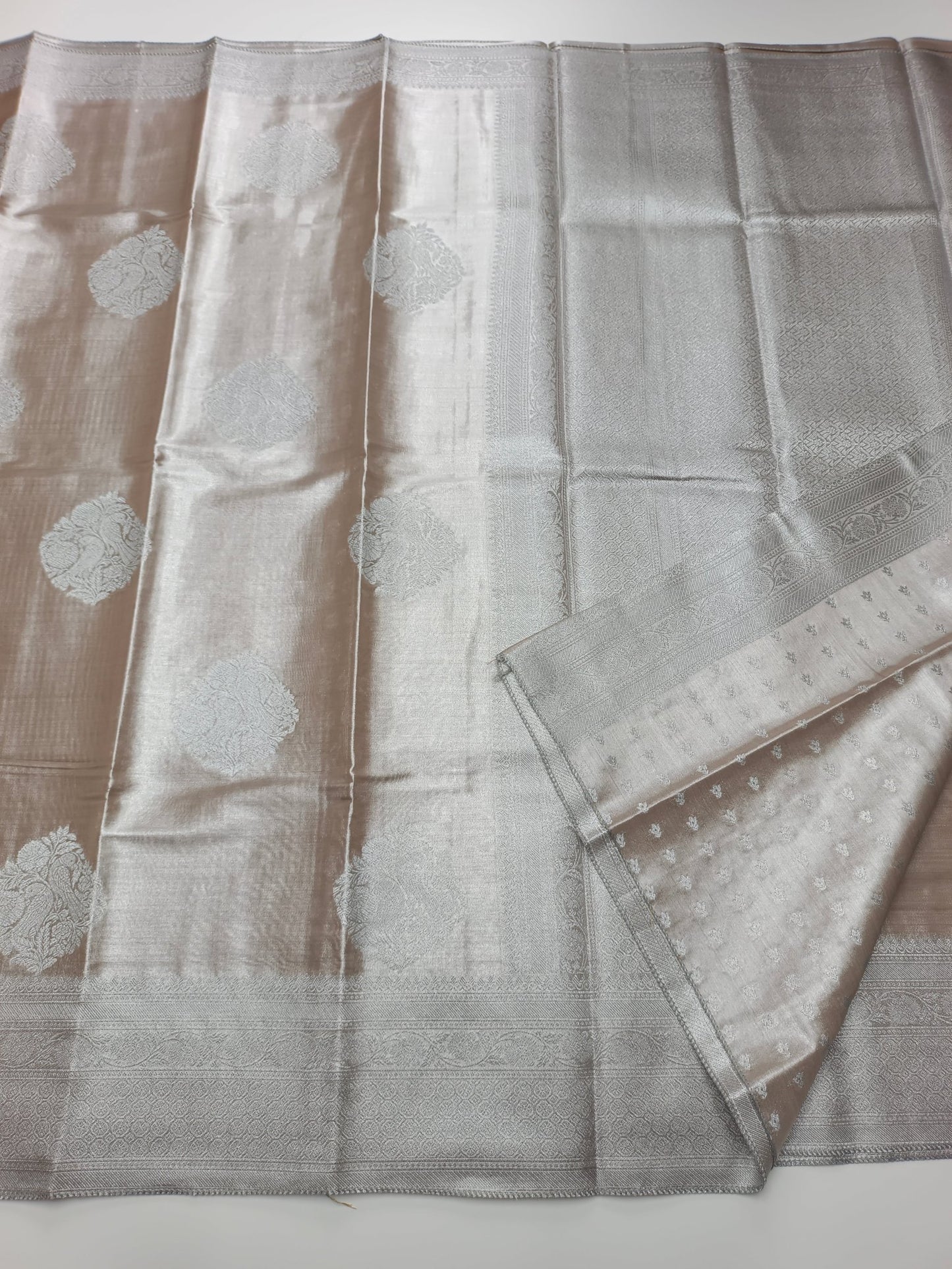 FANCY TISSUE SAREE - B S CHANNABASAPPA & SONS