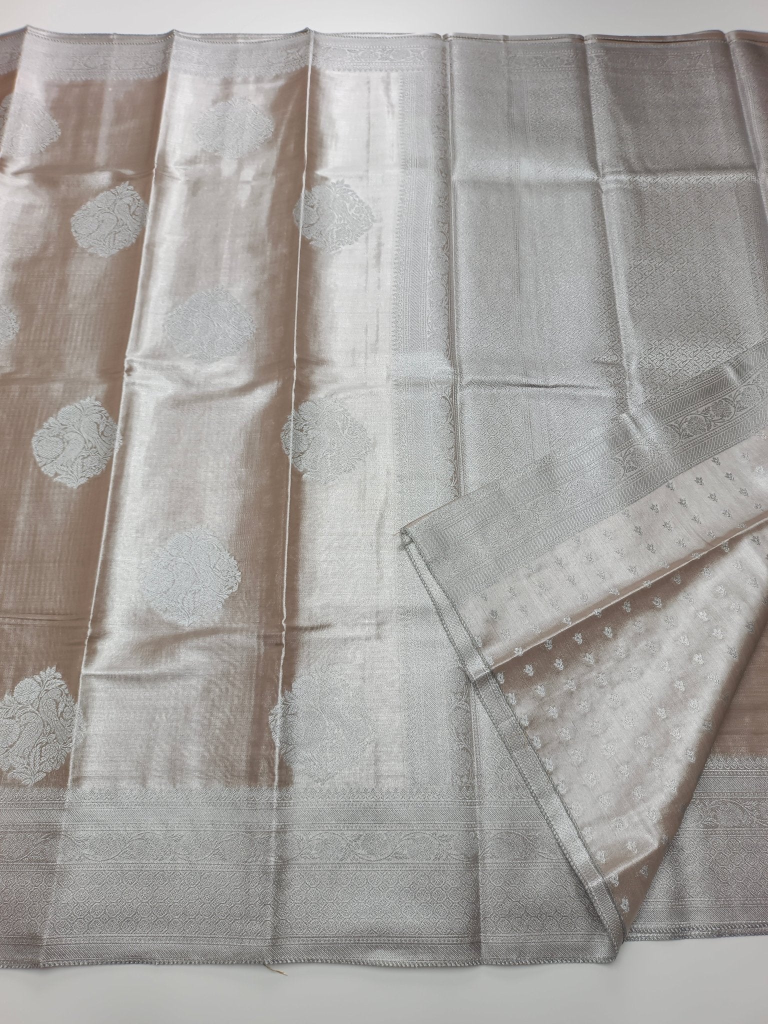 FANCY TISSUE SAREE - B S CHANNABASAPPA & SONS