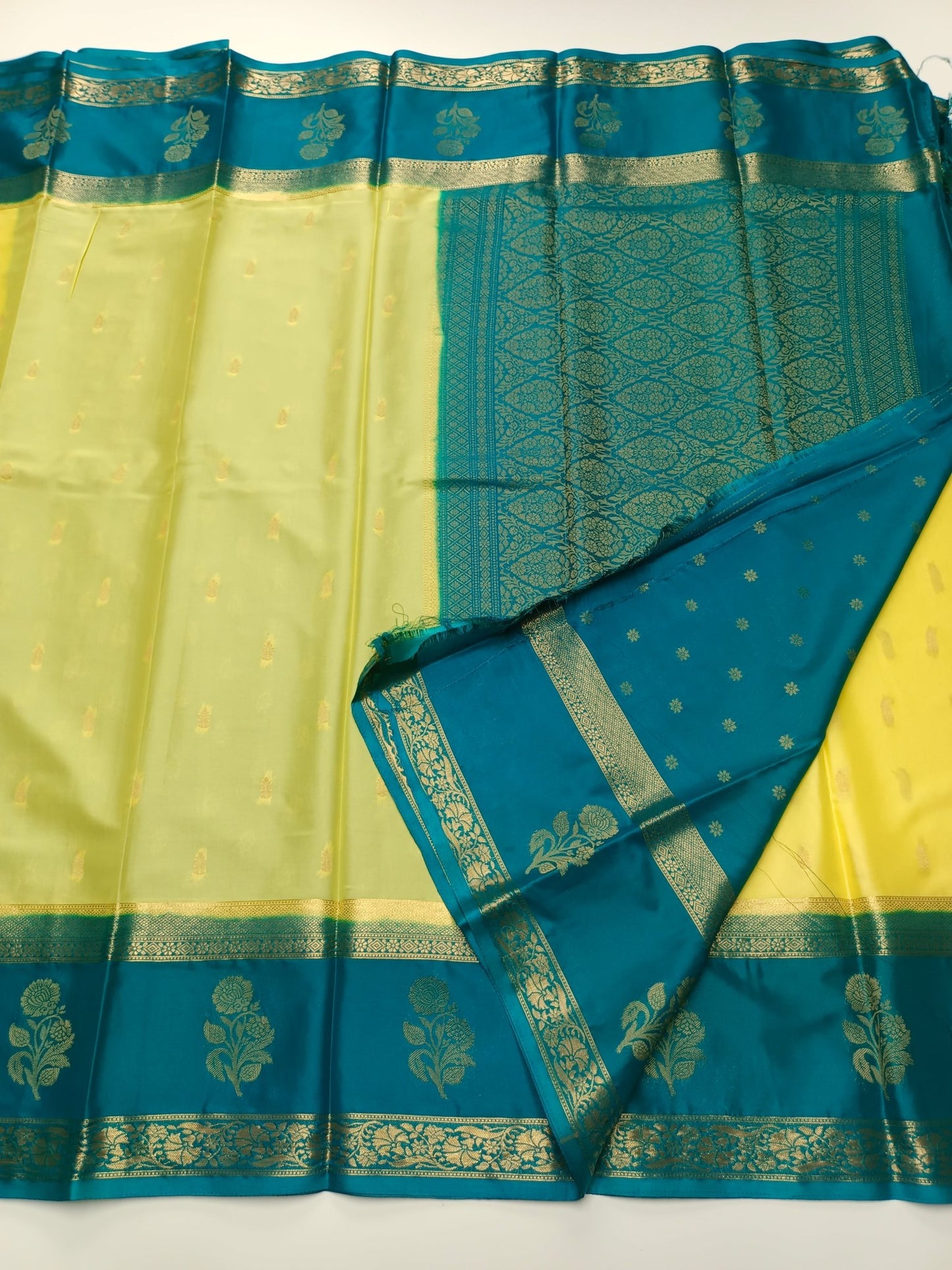 SEMI CREPE SILK SAREE - B S CHANNABASAPPA & SONS