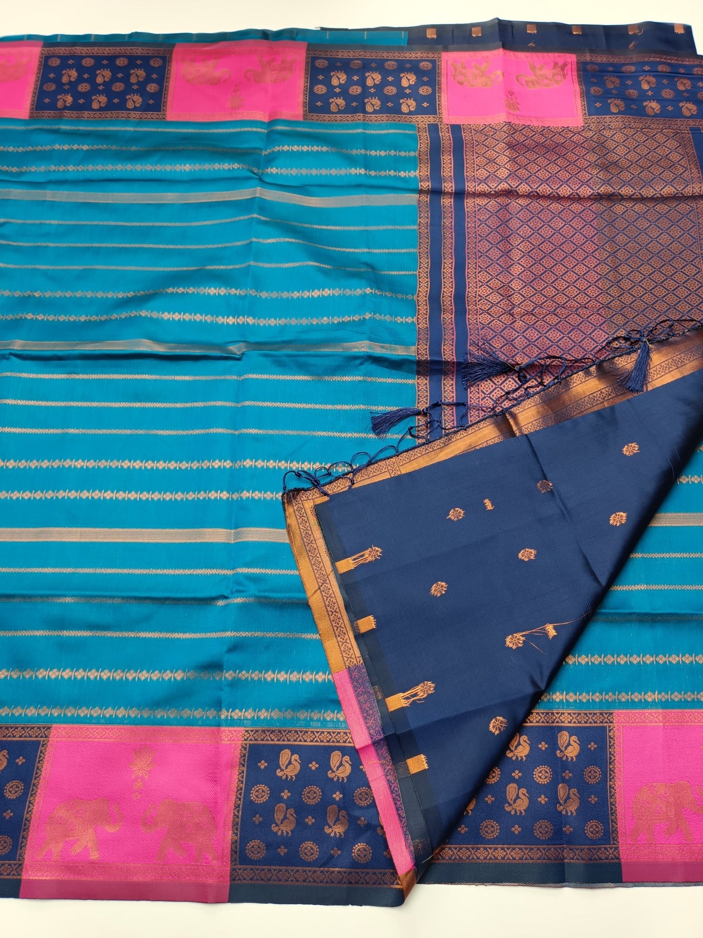 SOFT RAW SILK SAREE - B S CHANNABASAPPA & SONS