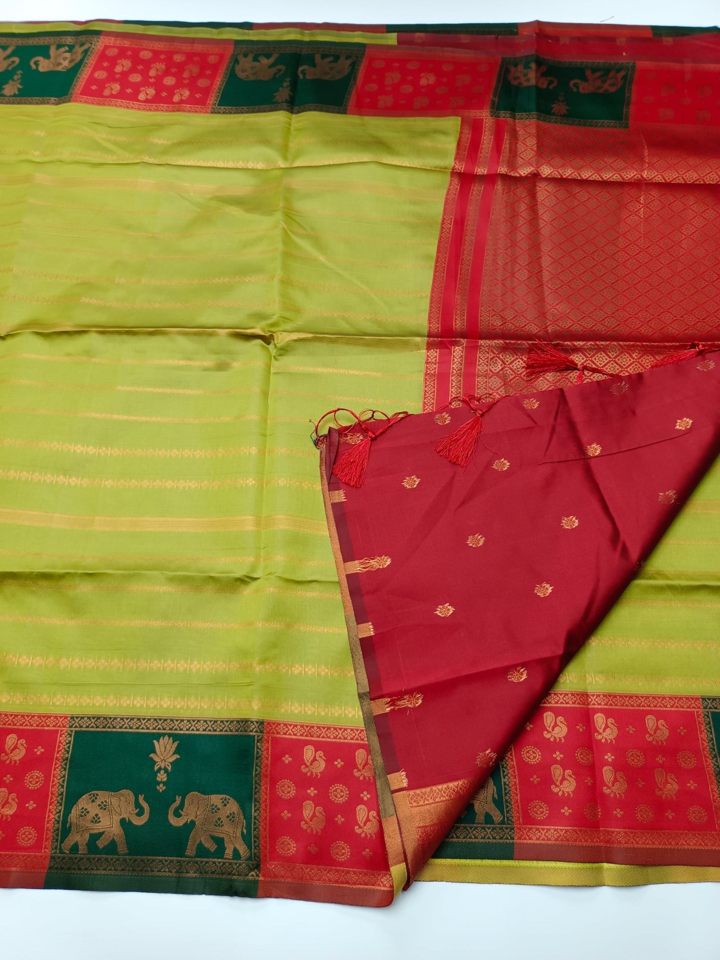 SOFT RAW SILK SAREE - B S CHANNABASAPPA & SONS