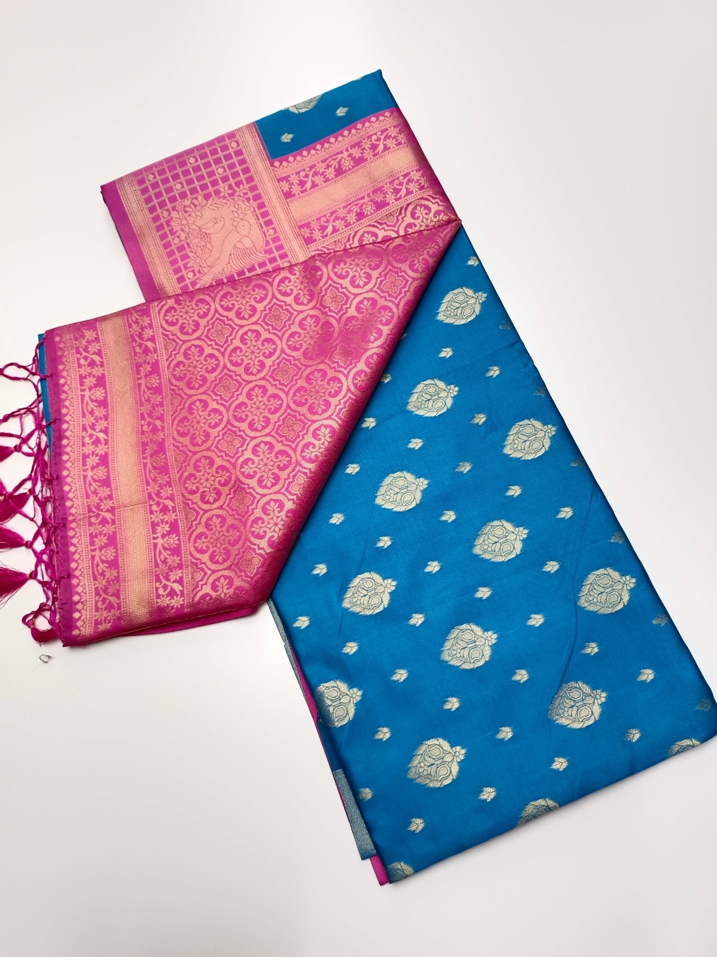 SOFT RAW SILK SAREE - B S CHANNABASAPPA & SONS