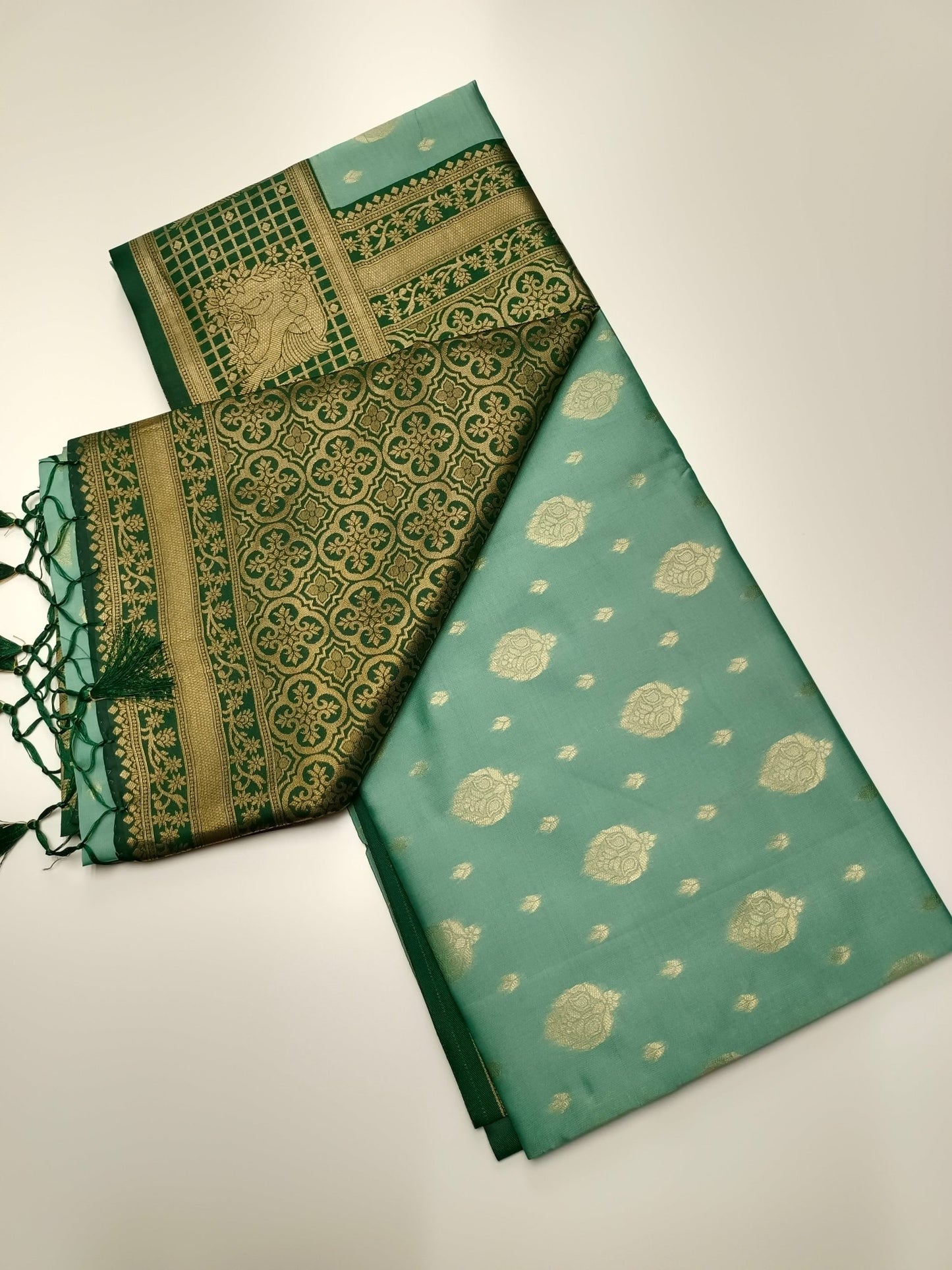 SOFT RAW SILK SAREE - B S CHANNABASAPPA & SONS