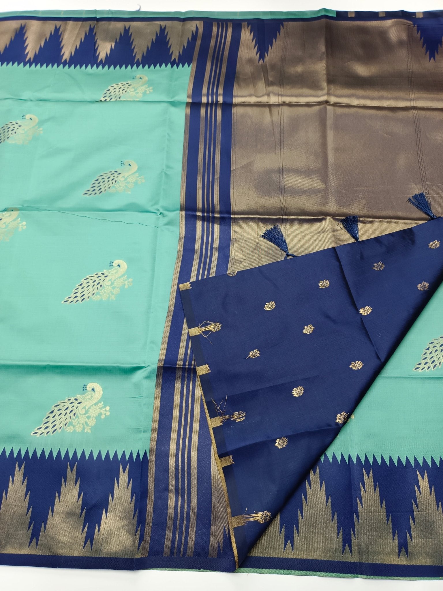SOFT RAW SILK SAREE - B S CHANNABASAPPA & SONS