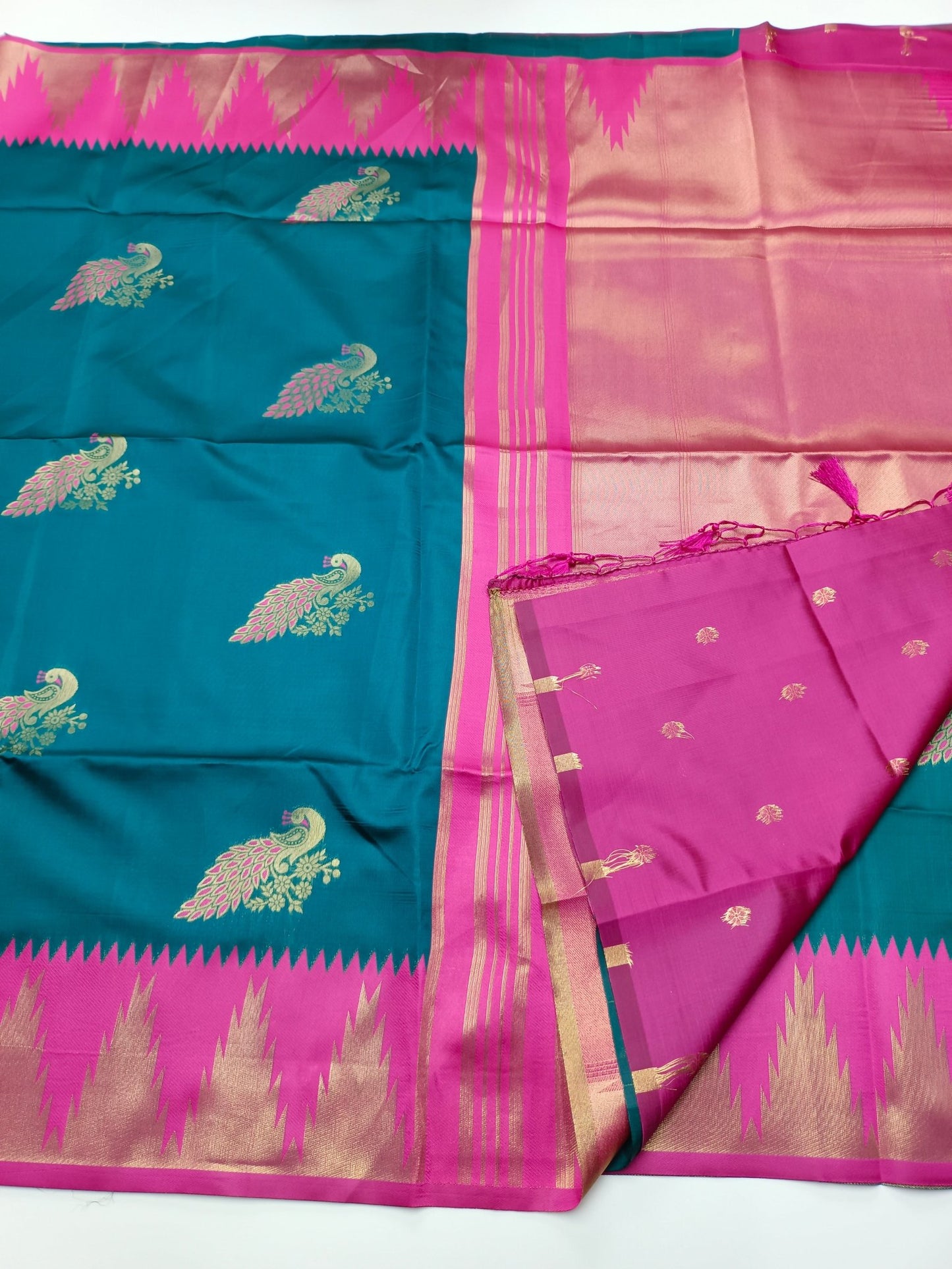 SOFT RAW SILK SAREE - B S CHANNABASAPPA & SONS