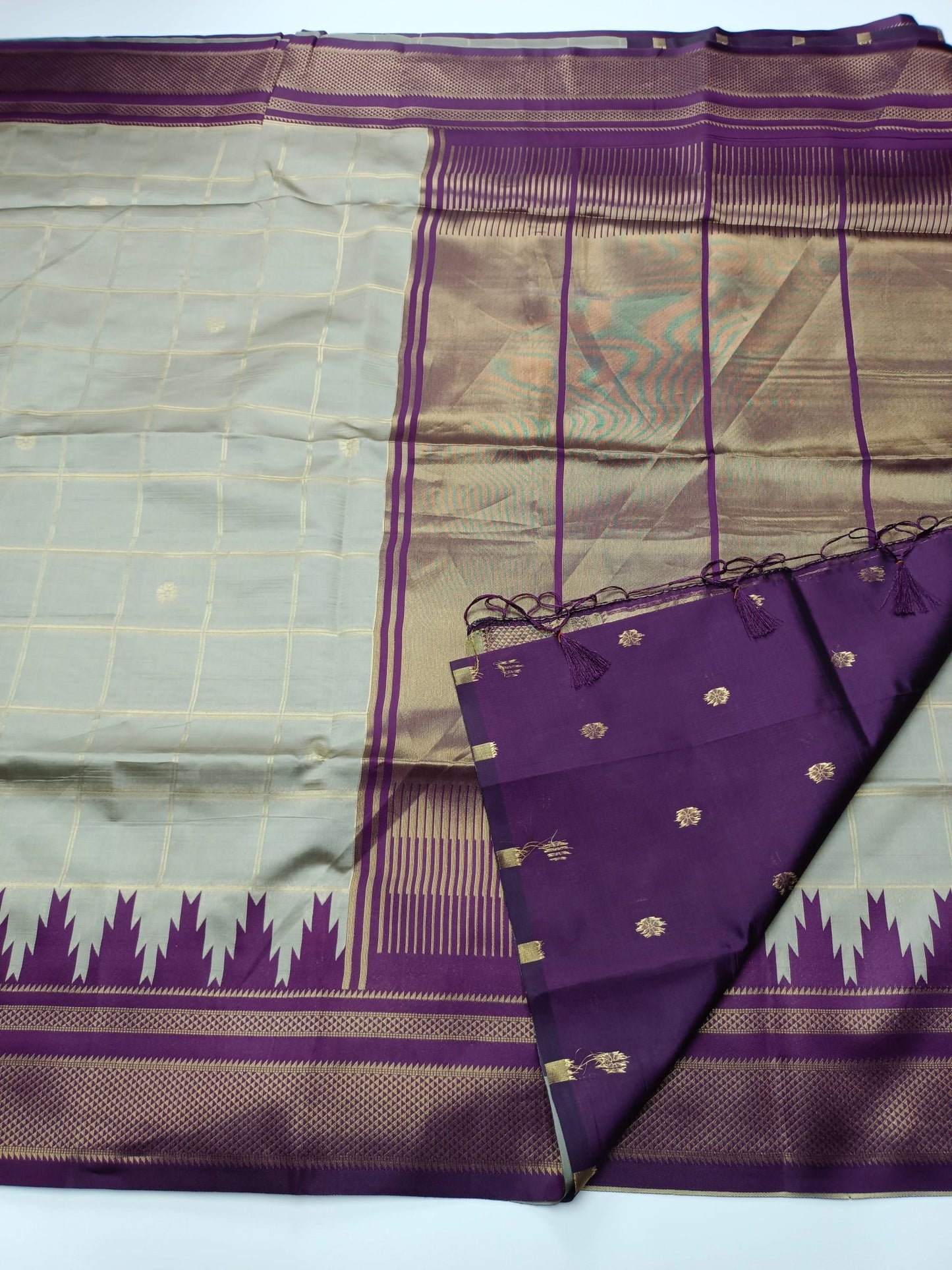 SOFT RAW SILK SAREE - B S CHANNABASAPPA & SONS