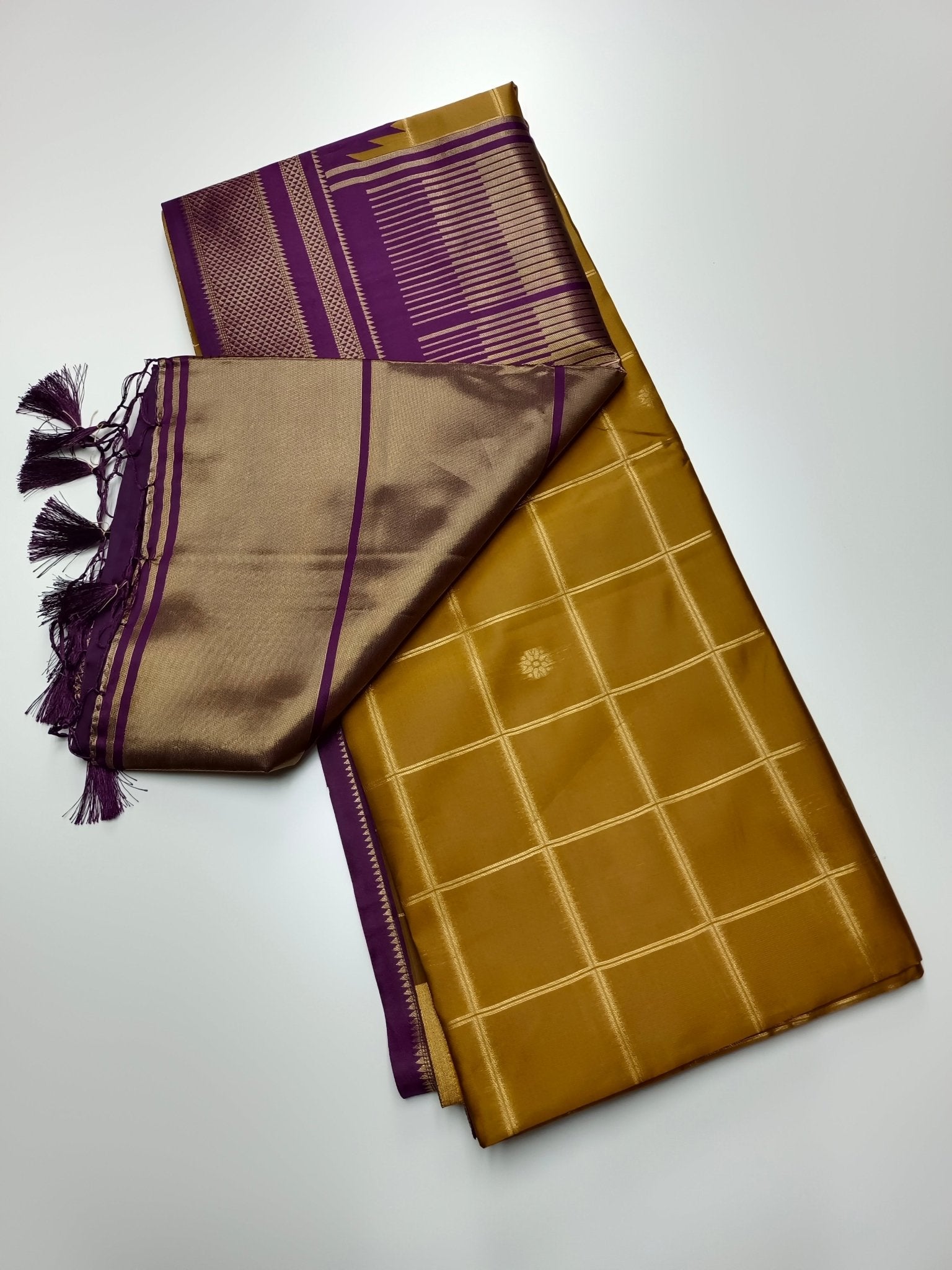 SOFT RAW SILK SAREE - B S CHANNABASAPPA & SONS