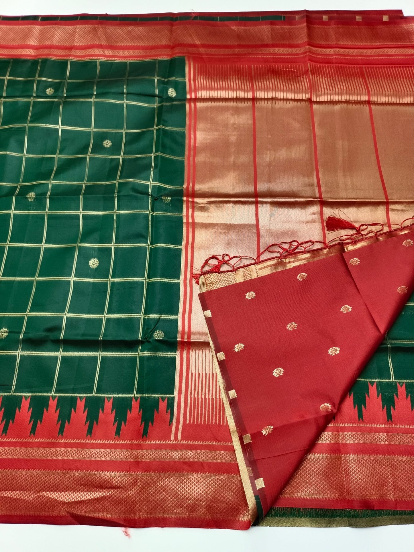 SOFT RAW SILK SAREE - B S CHANNABASAPPA & SONS