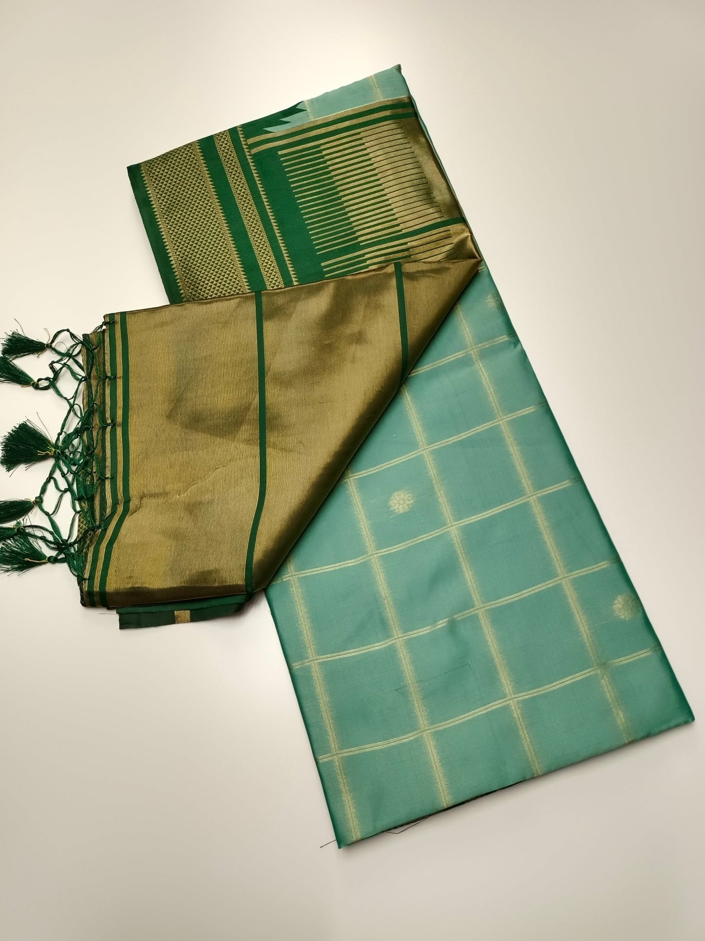SOFT RAW SILK SAREE - B S CHANNABASAPPA & SONS