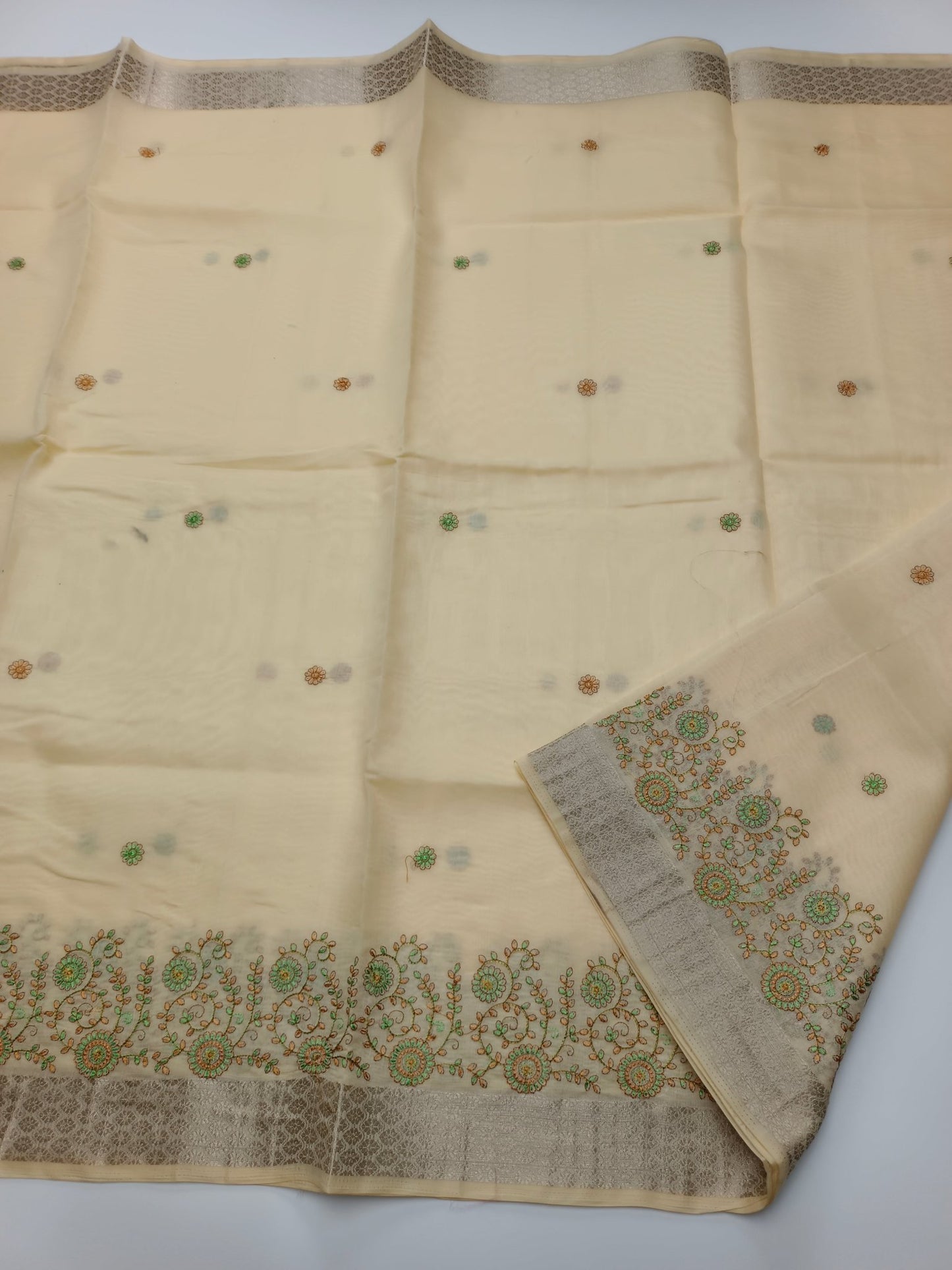 FANCY COTTON SAREE - B S CHANNABASAPPA & SONS