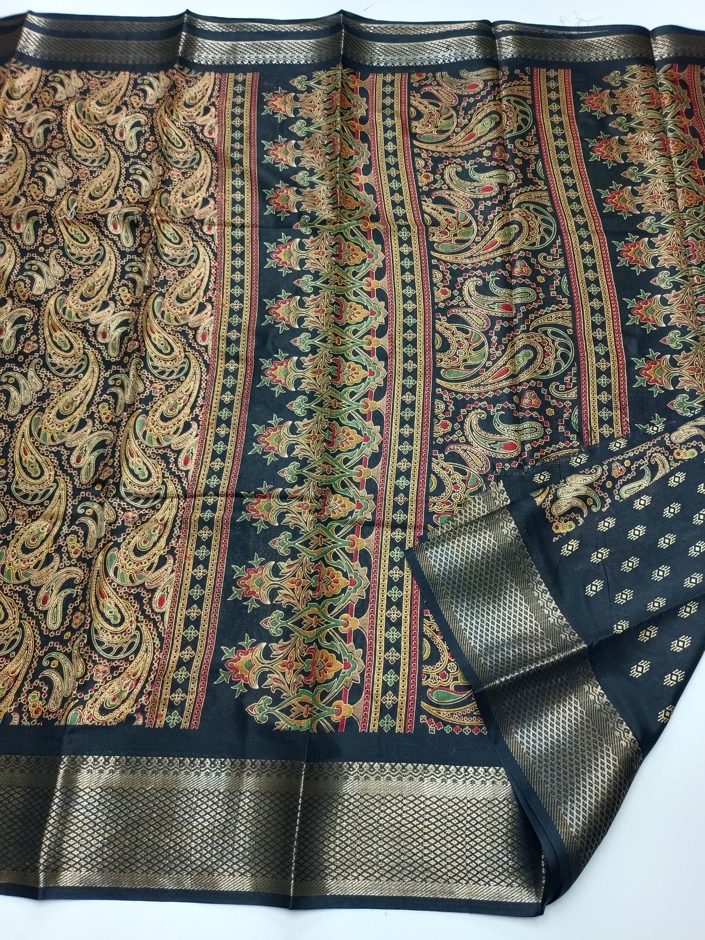 FANCY DOLA SILK SAREE - B S CHANNABASAPPA & SONS