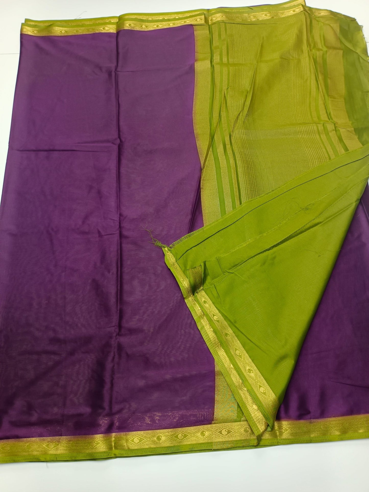 ART CREPE SILK SAREE - B S CHANNABASAPPA & SONS