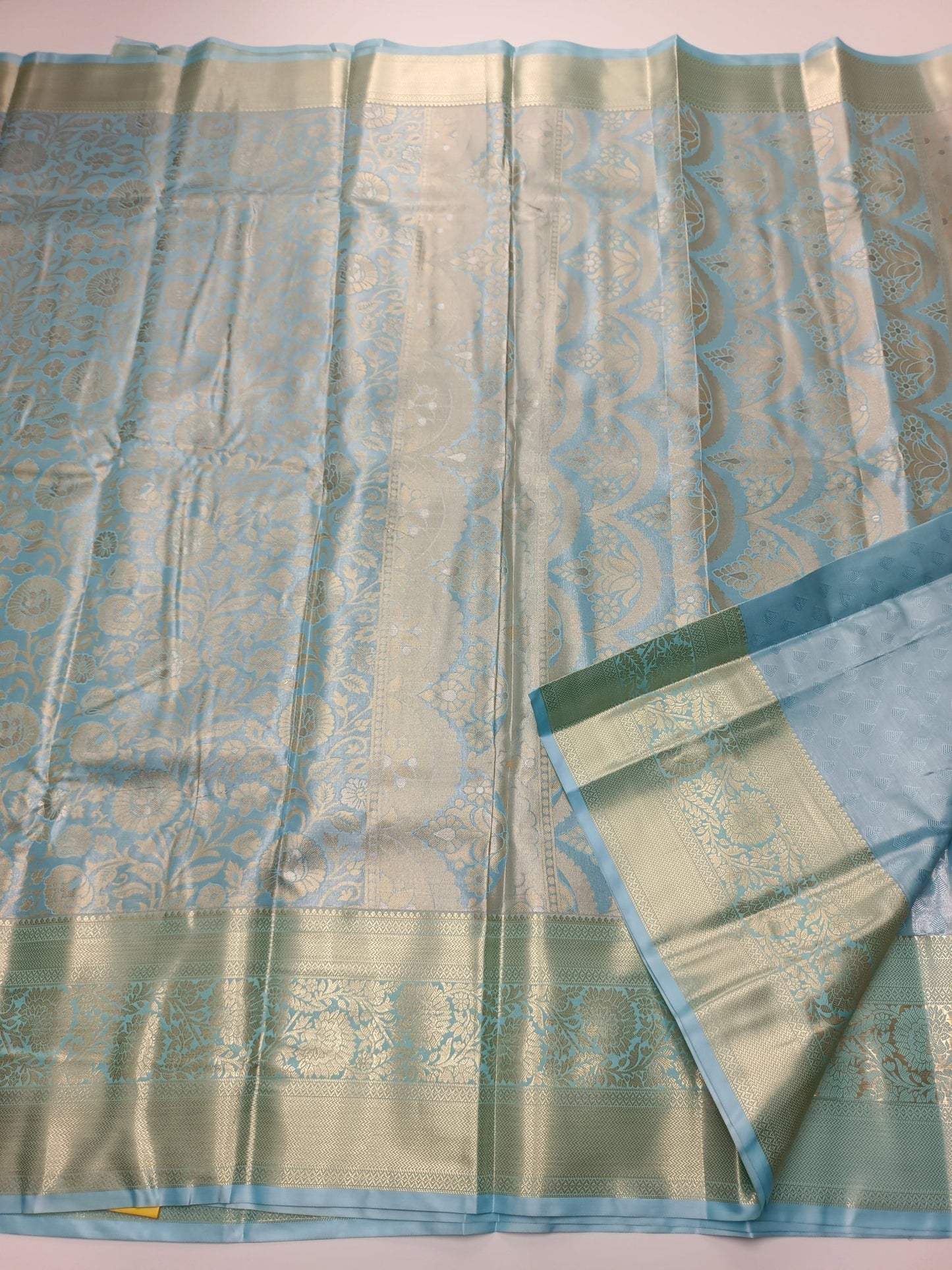 FANCY BROCADE SAREE - B S CHANNABASAPPA & SONS