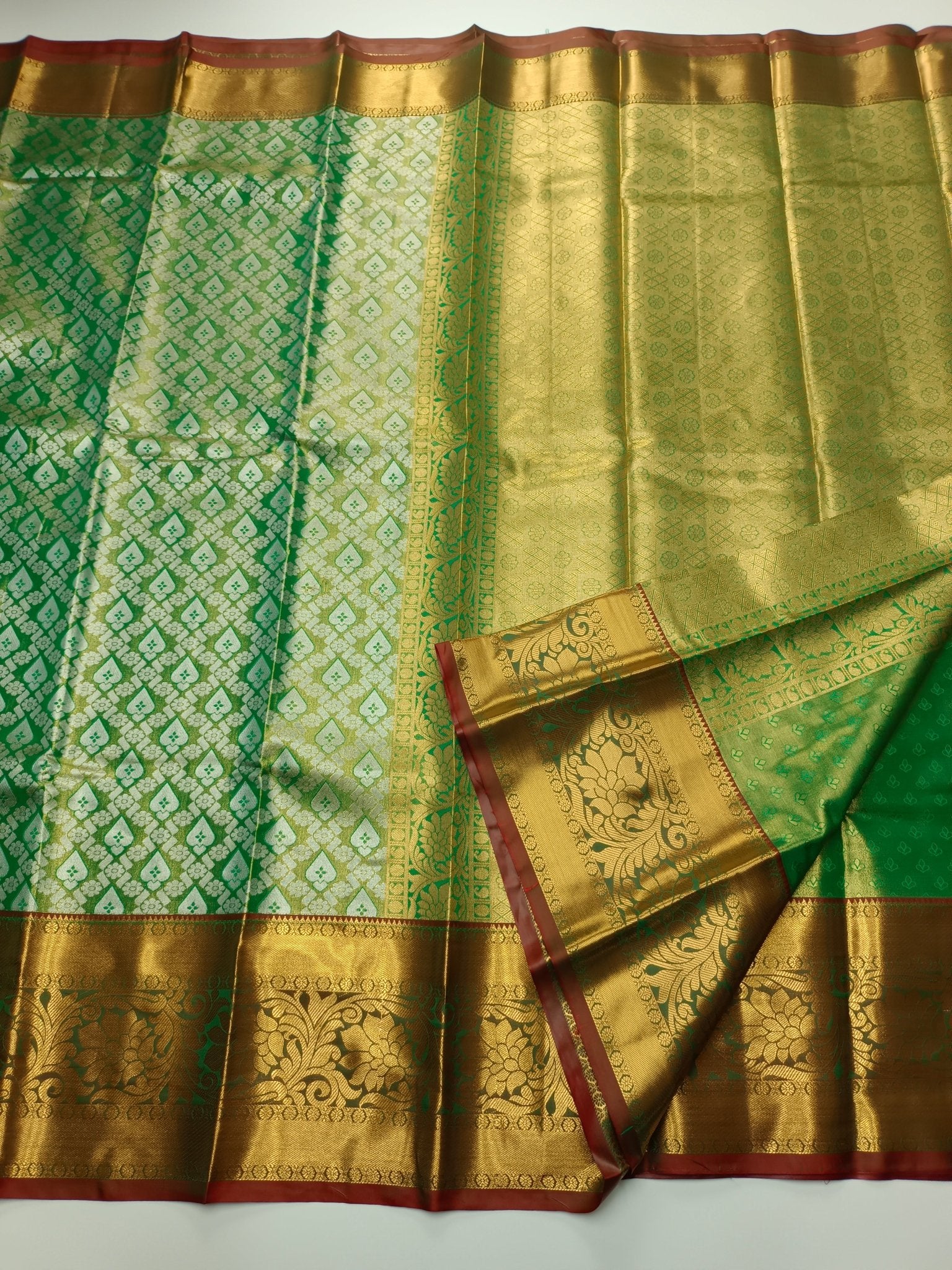 FANCY BROCADE SAREE - B S CHANNABASAPPA & SONS