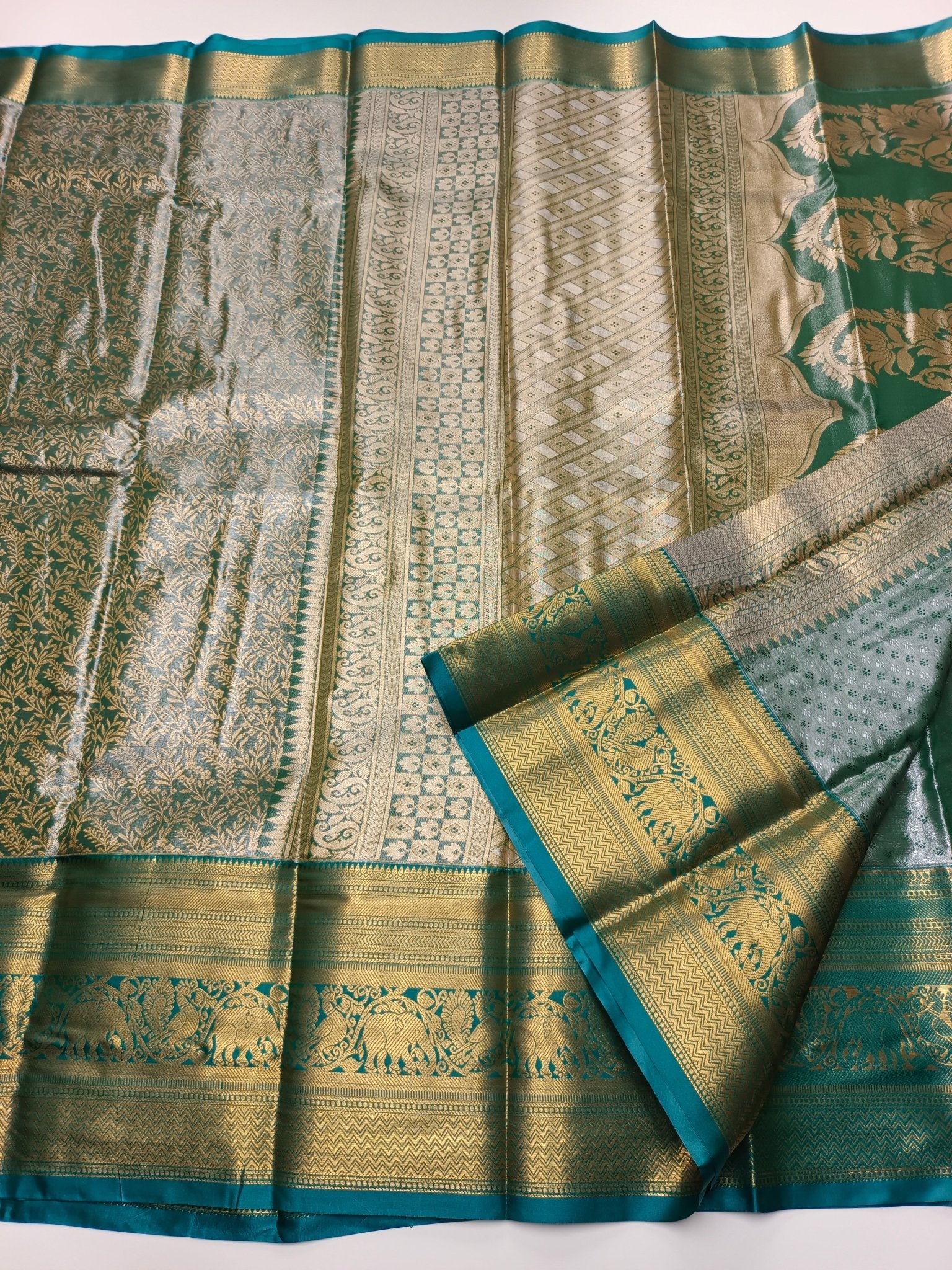 FANCY BROCADE SAREE - B S CHANNABASAPPA & SONS