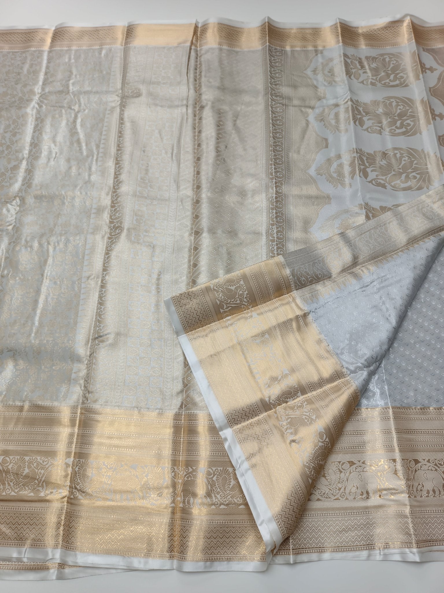 FANCY BROCADE SAREE - B S CHANNABASAPPA & SONS