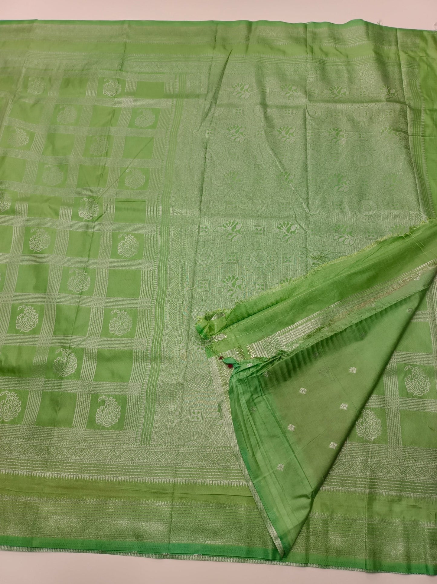 FANCY SOFT SILK SAREE - B S CHANNABASAPPA & SONS