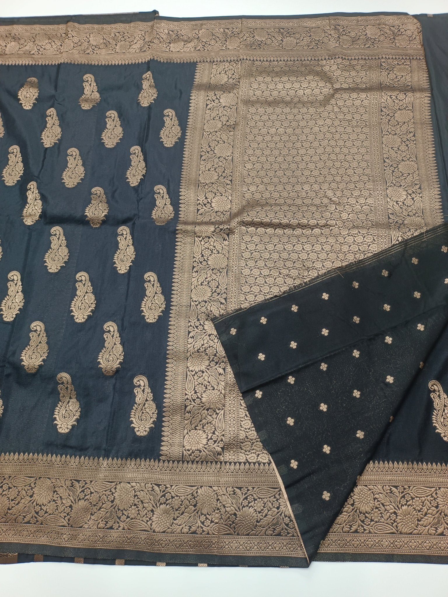 FANCY SOFT SILK SAREE - B S CHANNABASAPPA & SONS