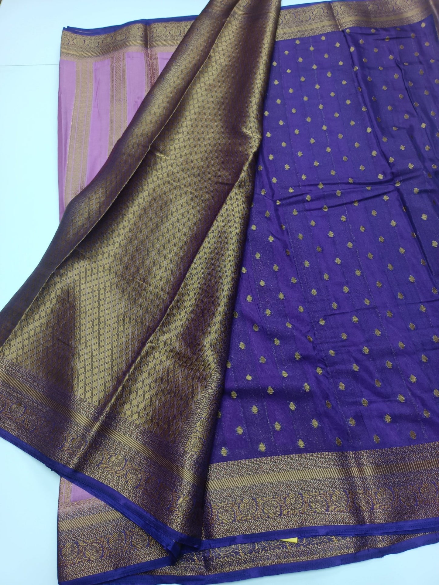 FANCY CHIFFON SAREE - B S CHANNABASAPPA & SONS