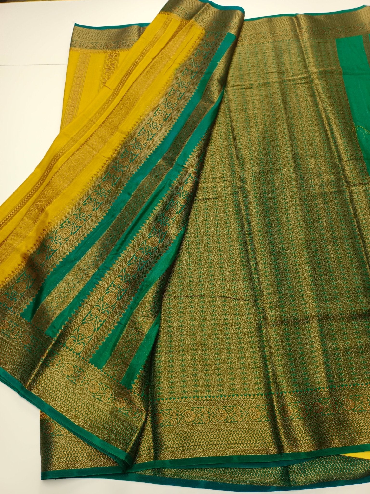 FANCY CHIFFON SAREE - B S CHANNABASAPPA & SONS