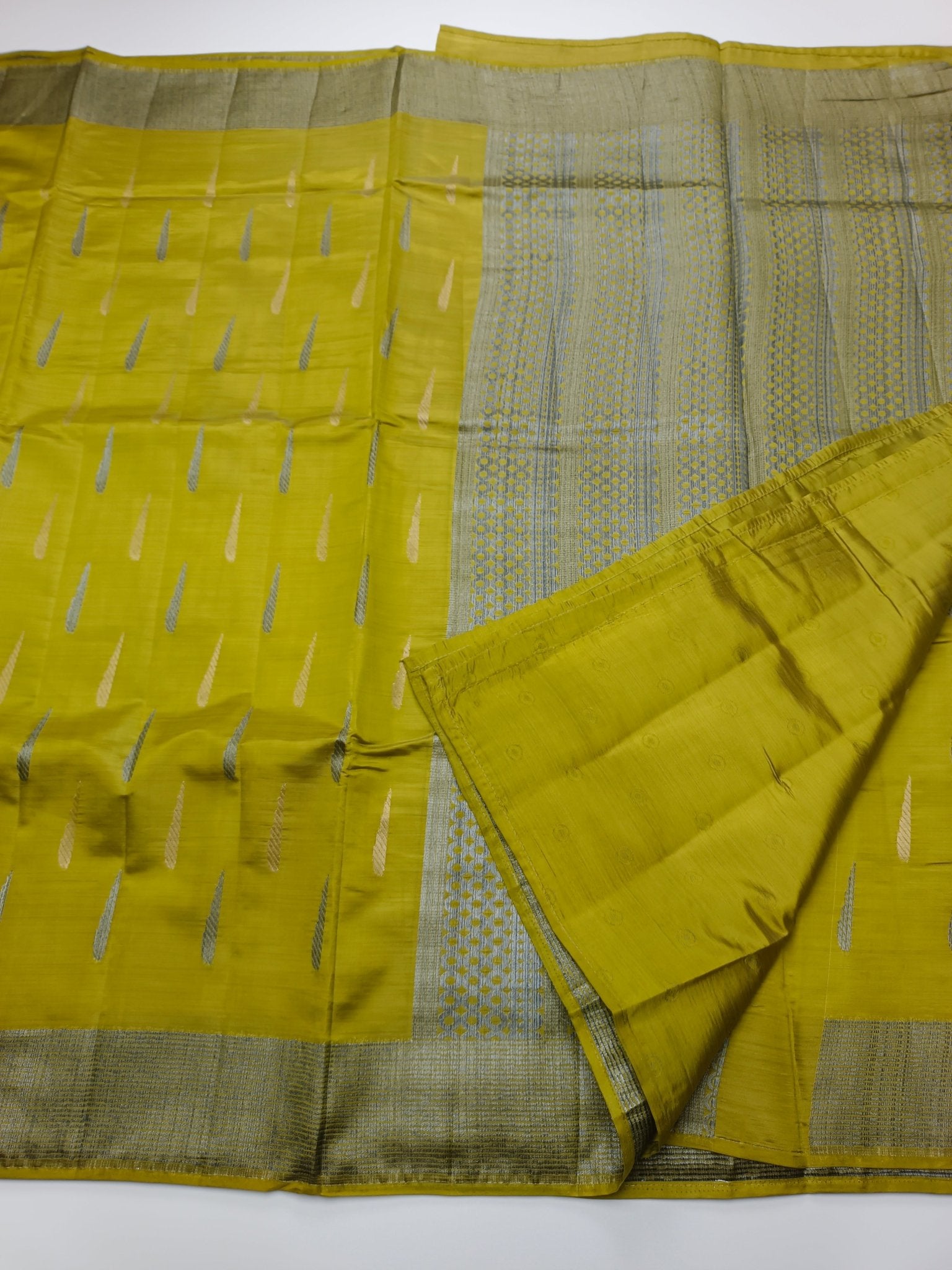 FANCY TUSSER SILK SAREE - B S CHANNABASAPPA & SONS