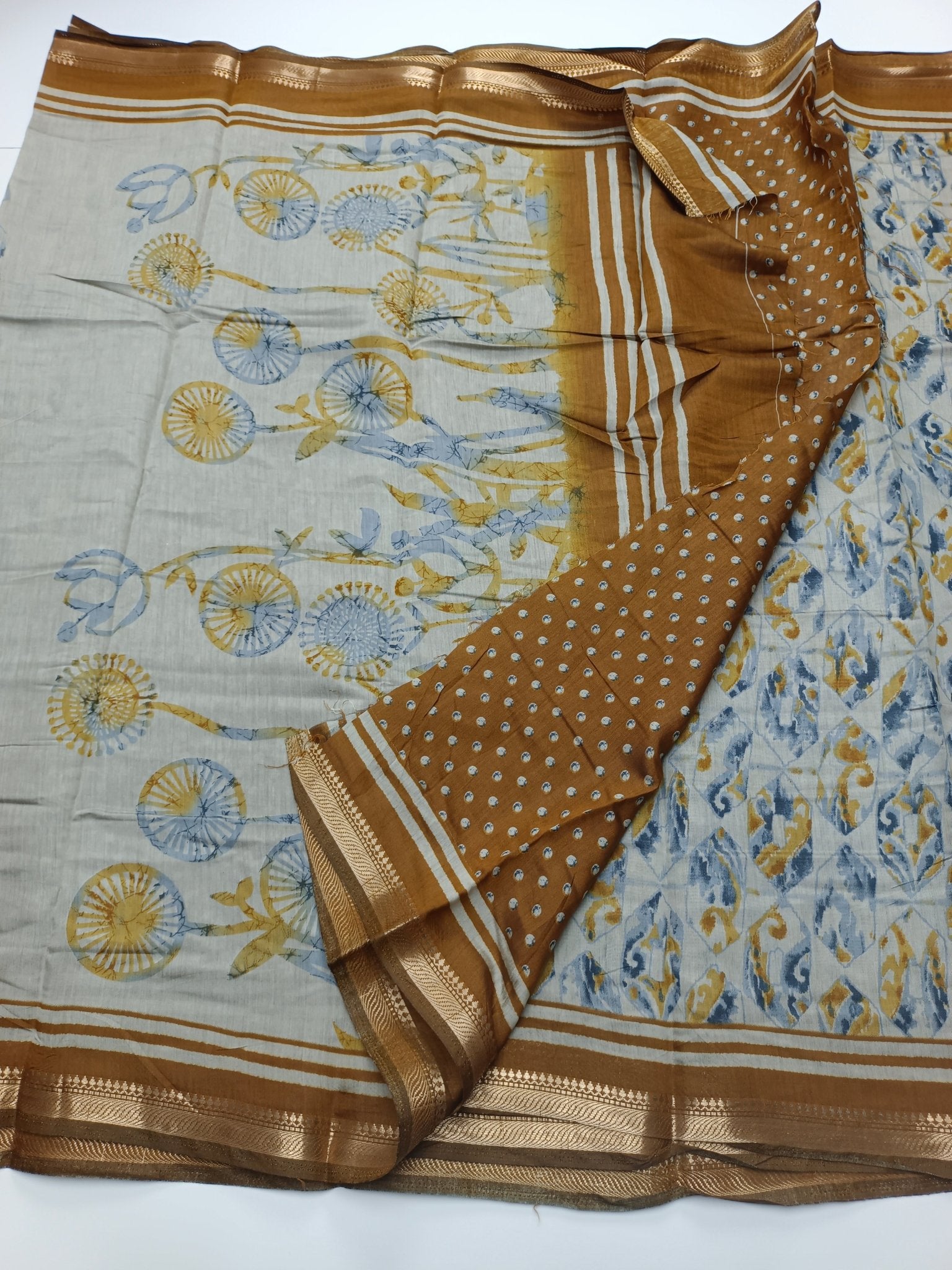 FANCY DOLA SILK SAREE - B S CHANNABASAPPA & SONS