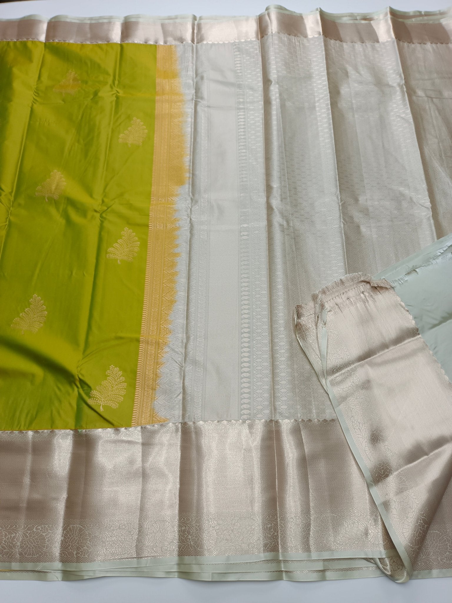 KANCHIPURAM SEMI SILK SAREE - B S CHANNABASAPPA & SONS
