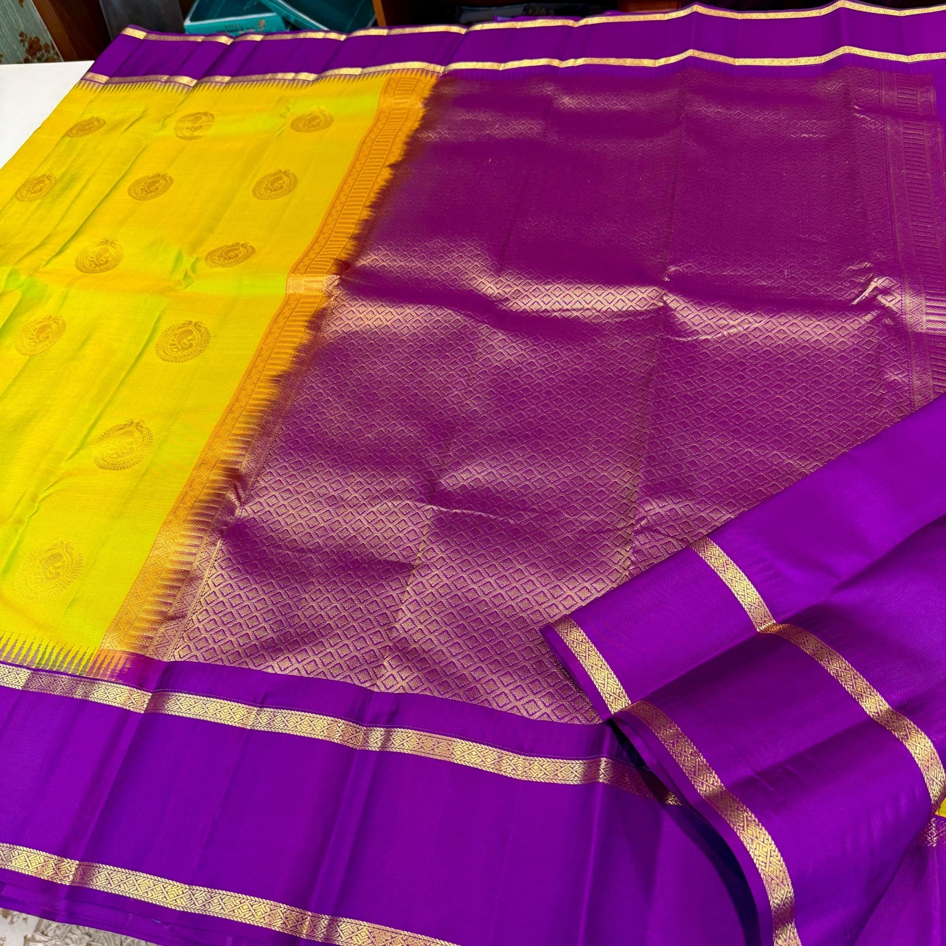 KANCHIPURAM PURE SILK SAREE - B S CHANNABASAPPA & SONS